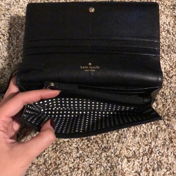 Kate Spade Bow Wallet/Wristlet - Picture 5 of 7